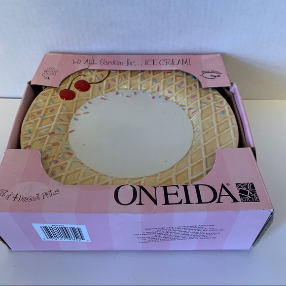 NEW! ONEIDA ICE CREAM DESSERT PLATES